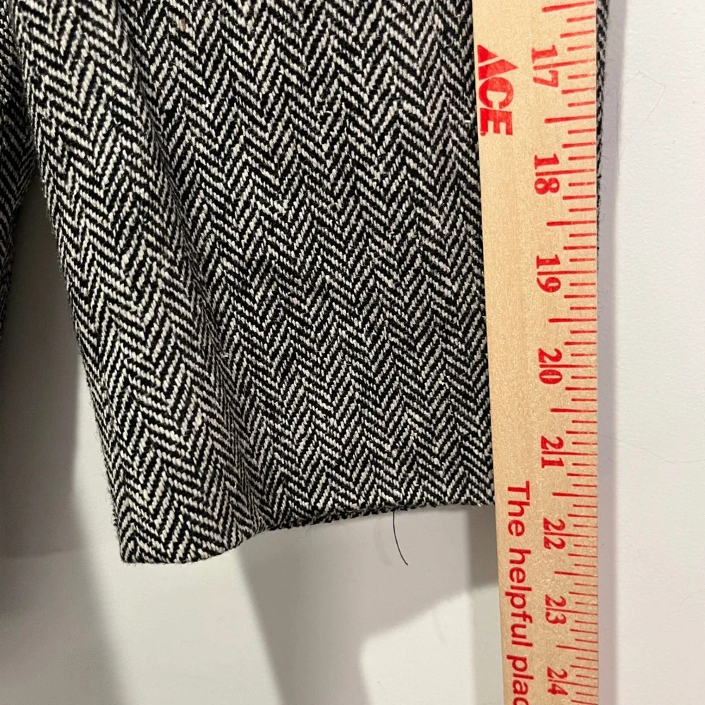 Hart Schaffner Marx Mens 44R Herringbone Sport Coat Grey Black Blazer 2 Button